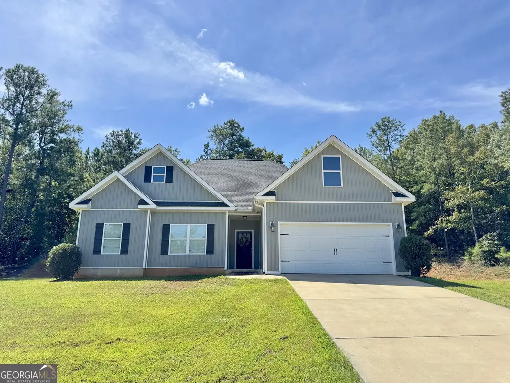 229 Hallie Lane, Macon