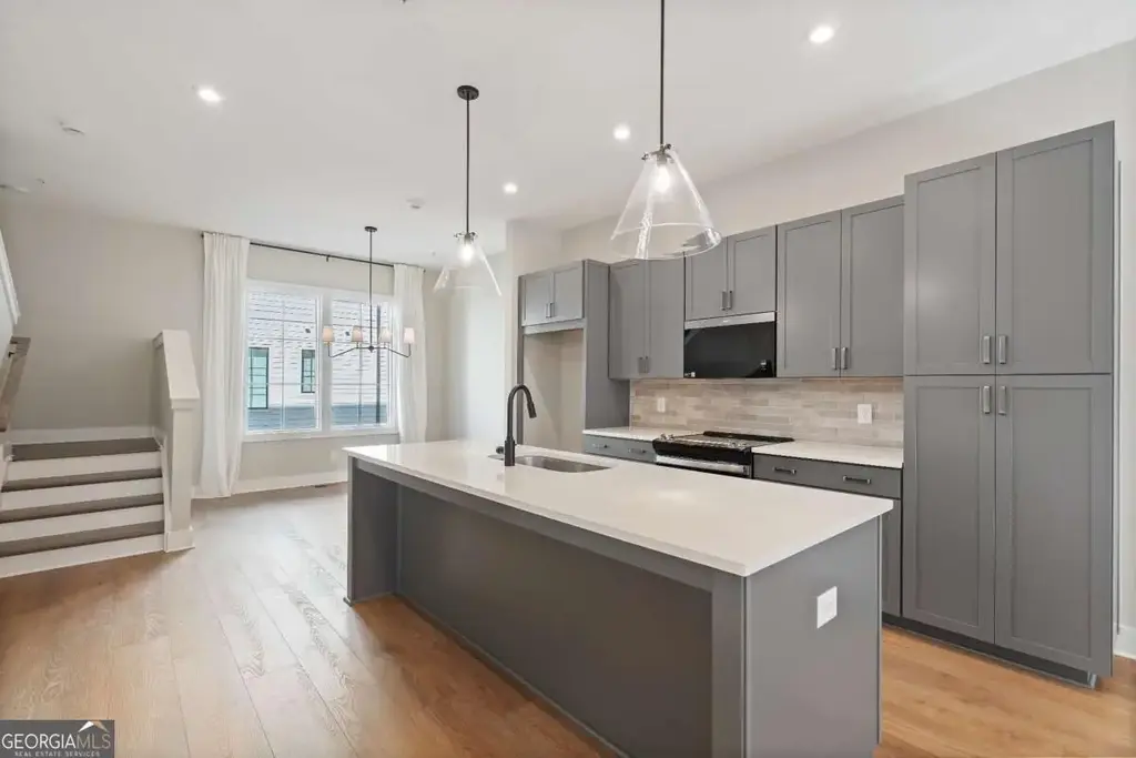 989 Bibbs Circle Nw 24, Atlanta