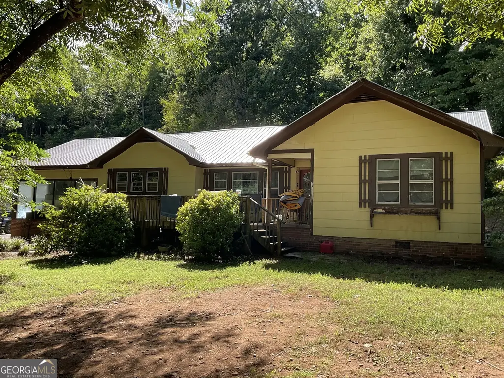 219 North Valley Street, Clayton