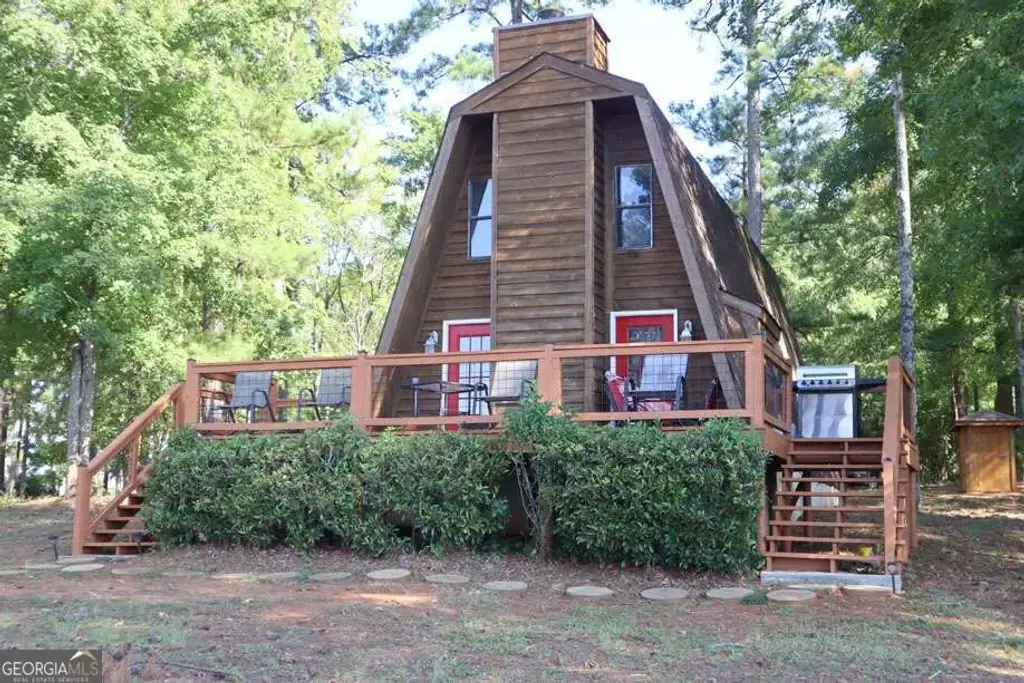 925 Barbara Point Road Sw, Sparta