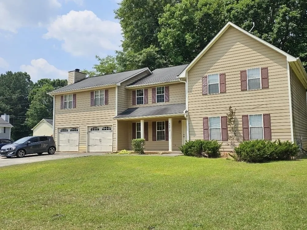 Photo of Listing #10845935