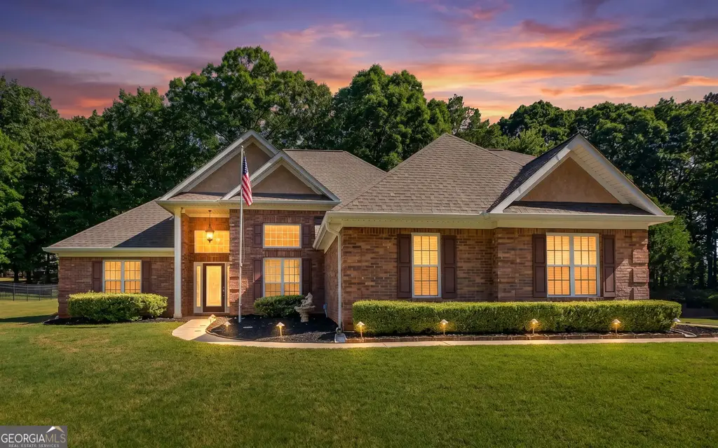 1625 Lake Dow Road, McDonough