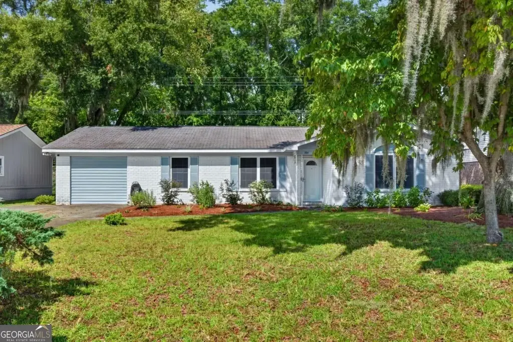 106 Greenbriar Drive, Savannah
