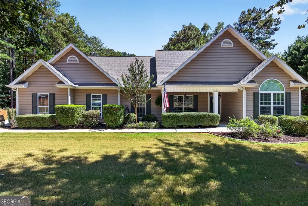 32 Meadows Creek Lane, Senoia