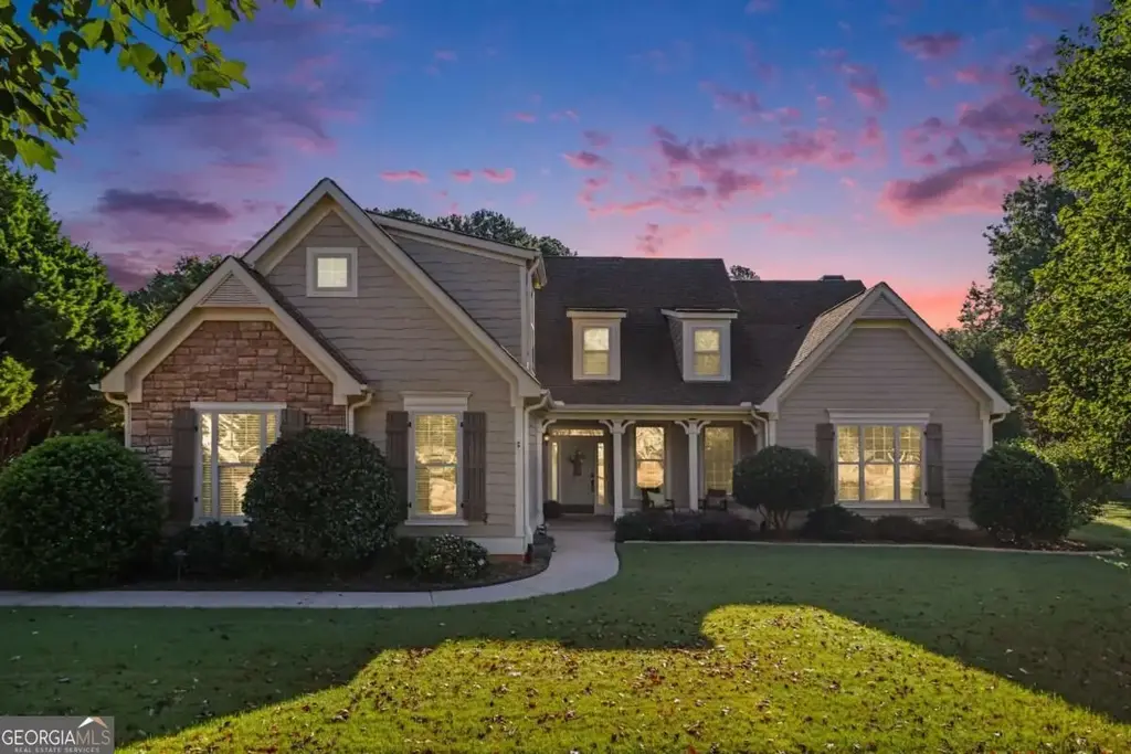 12 Water Oak Drive, Sharpsburg
