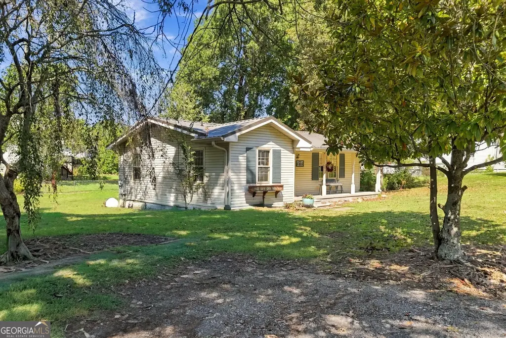 515 S 515 Avenue, Chatsworth
