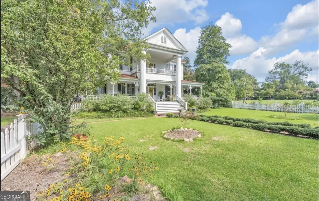 307 N Alexander Avenue, Washington
