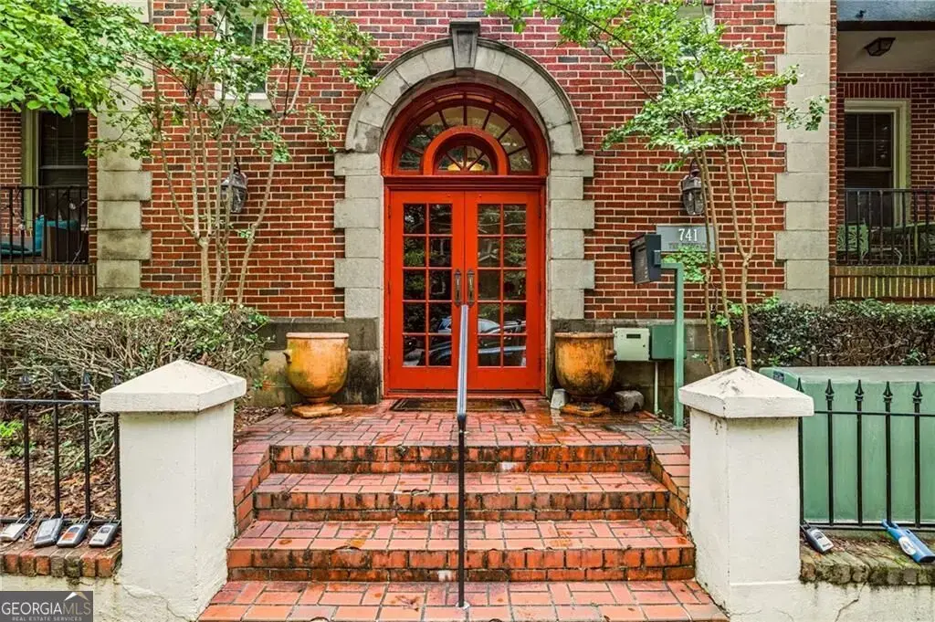 741 Frederica Street Ne 23, Atlanta