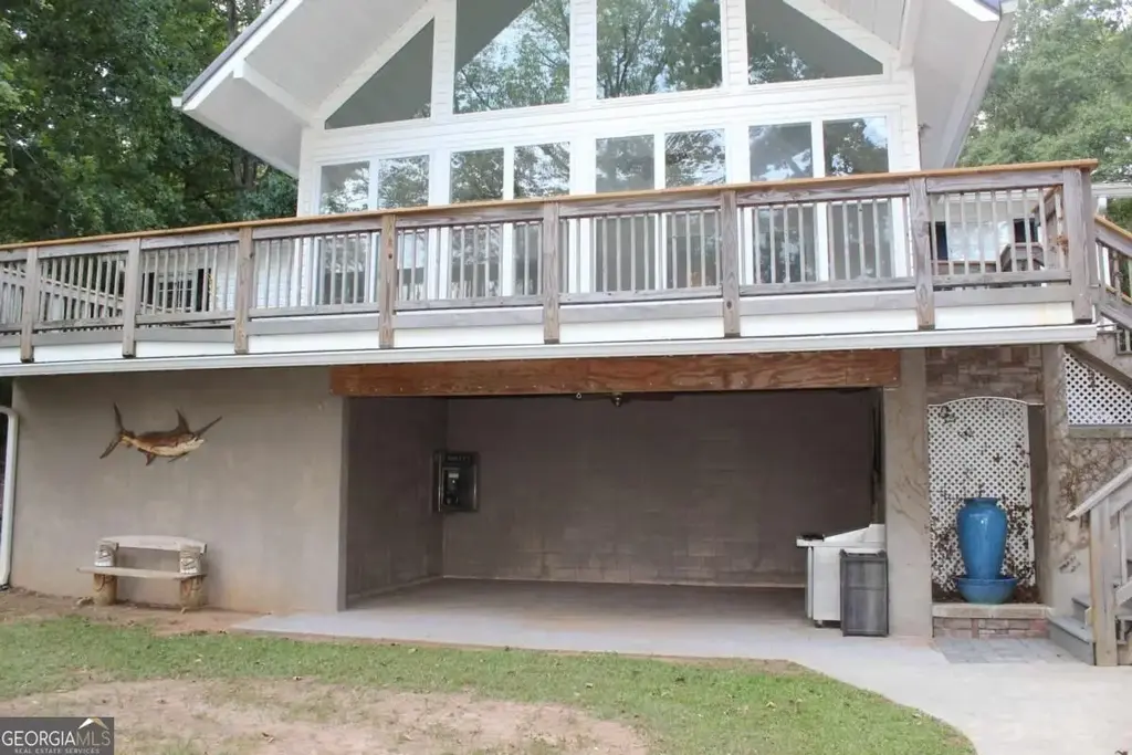 190 Roberts Point, Jackson