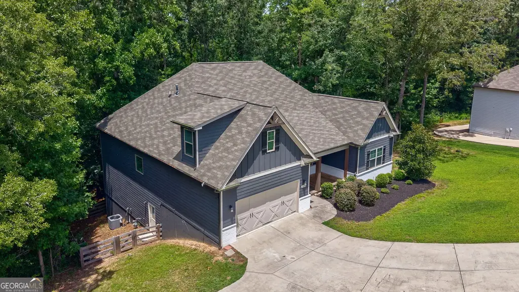 1235 Shiva Boulevard, Winder