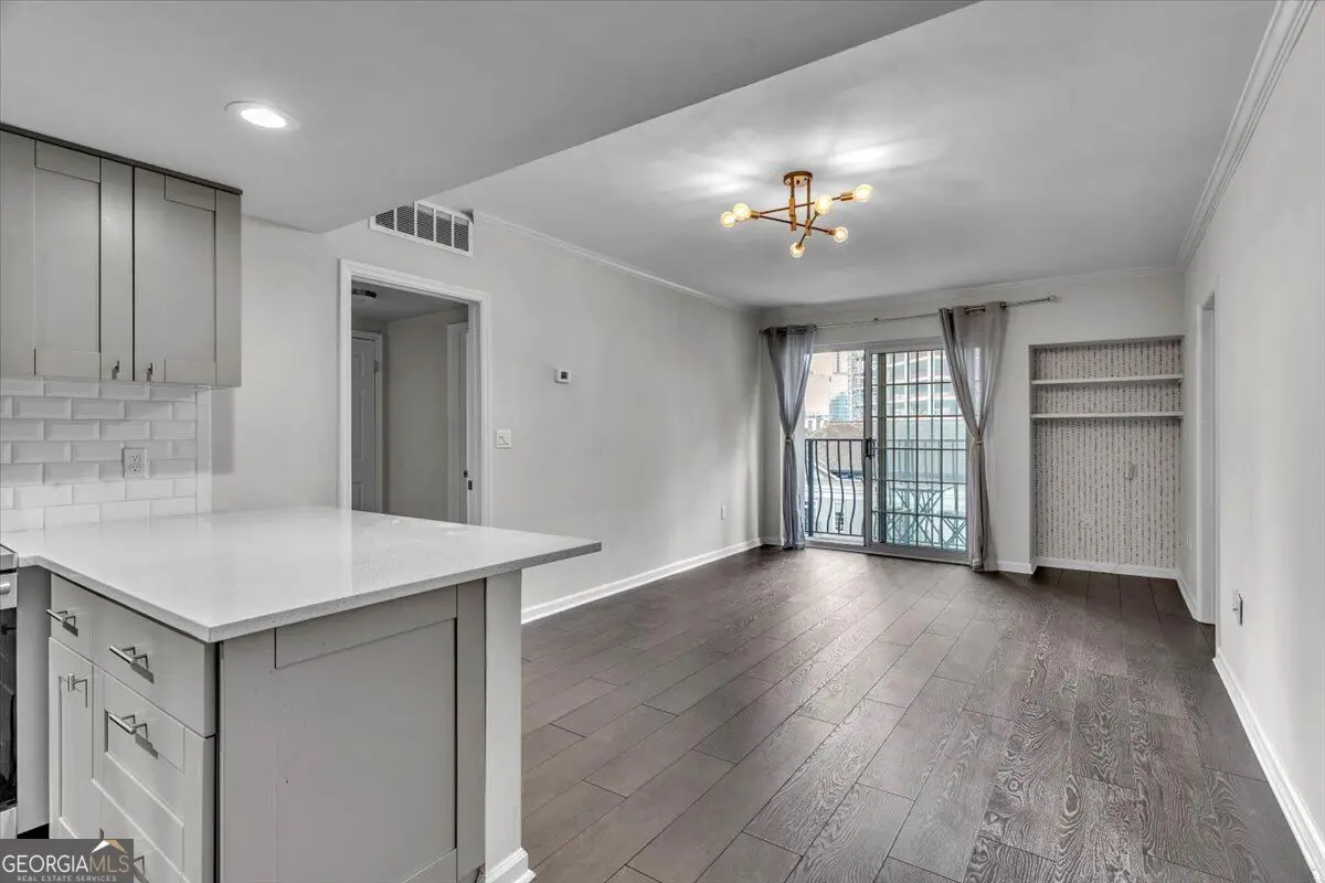 Photo of Listing #10846972