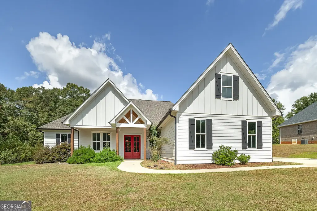 194 High Bluff Court, Milledgeville