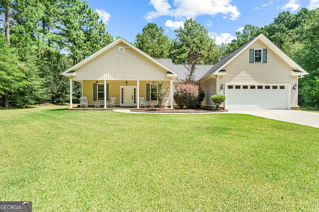142 Honeysuckle Trace, Cochran