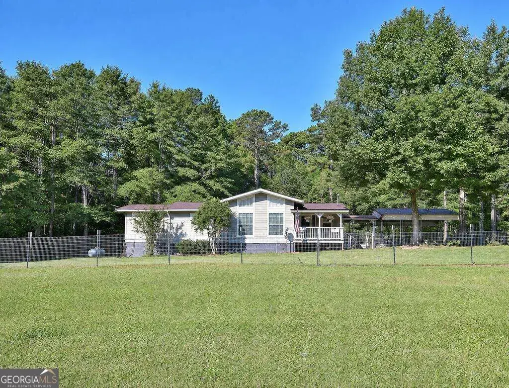 815 Hugley Road, Pine Mountain