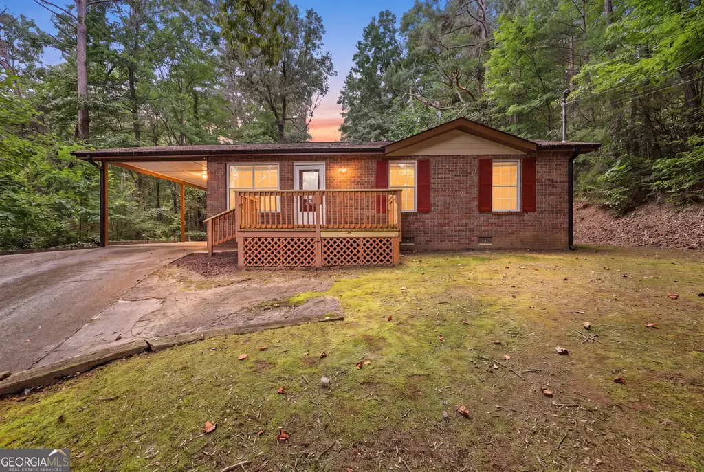 330 Clayton Avenue, Clayton