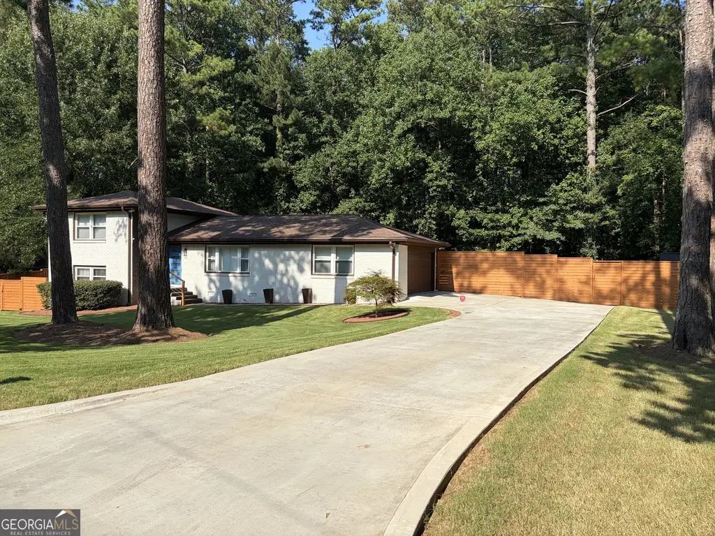 790 Mckenzie Court Sw, Atlanta