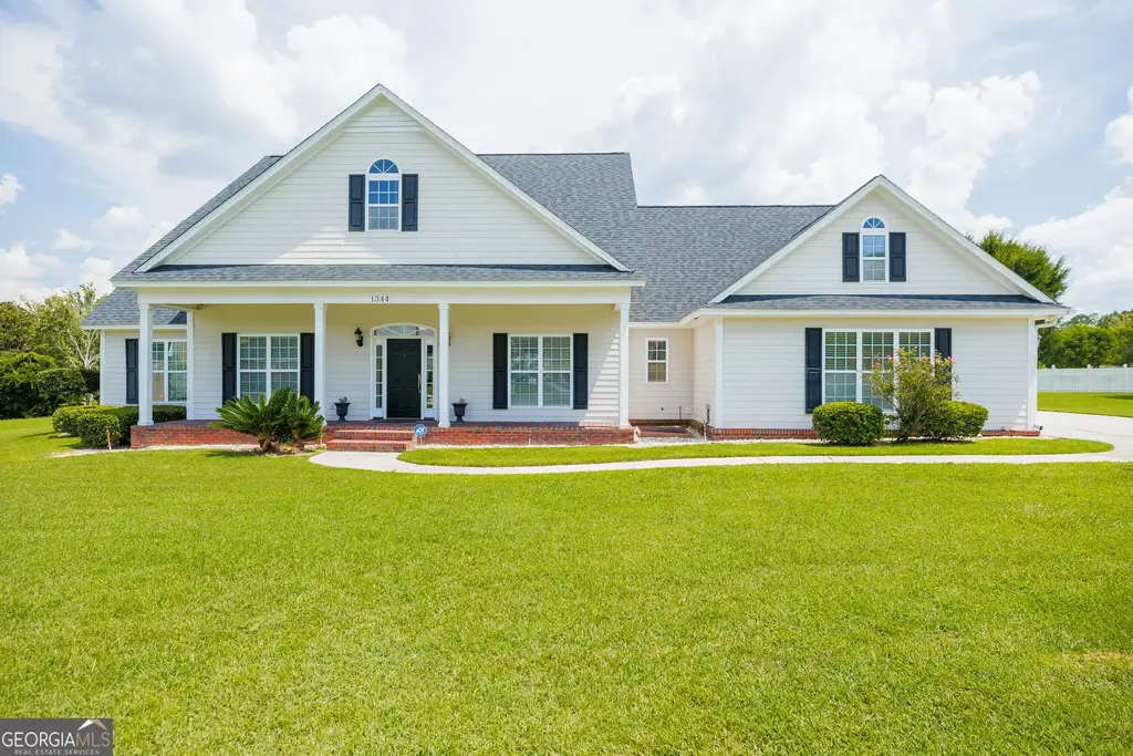 1344 Winding Ridge Circle, Valdosta