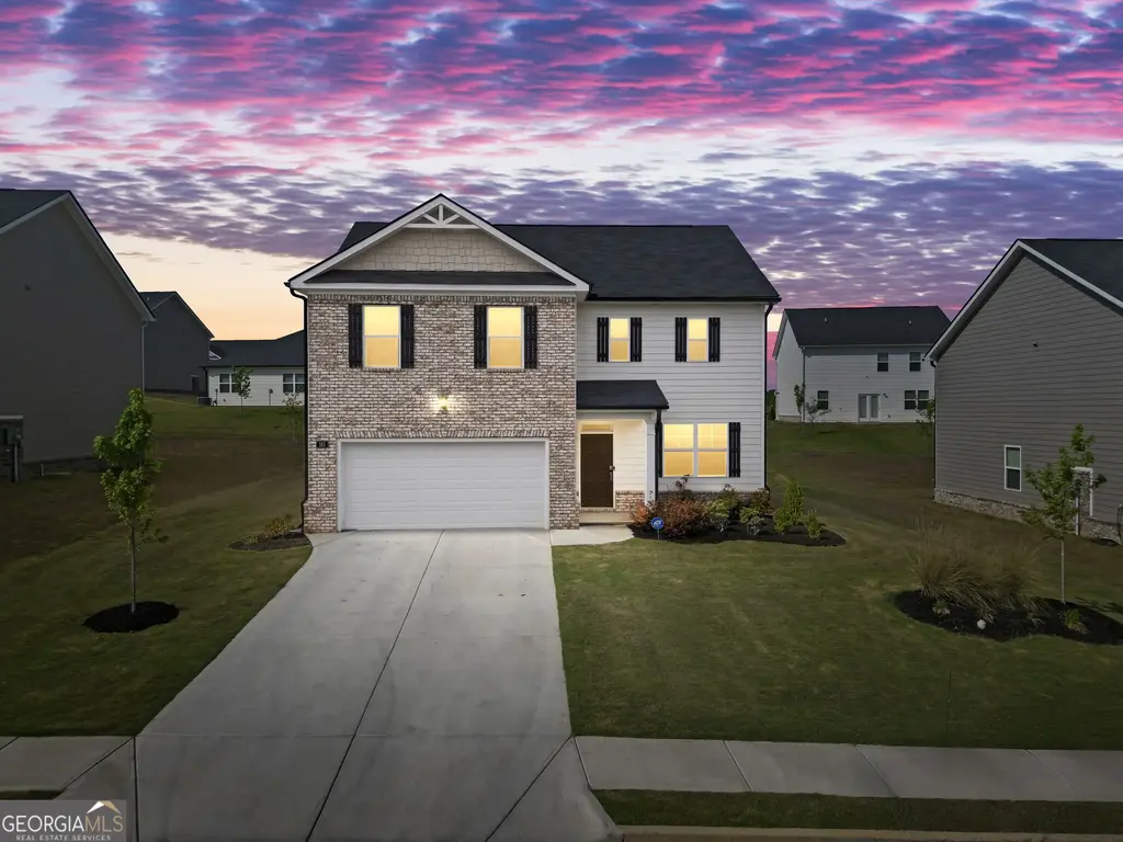 165 Aster Avenue, Locust Grove