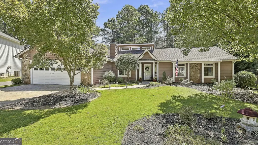 508 Raintree Hill, Peachtree City