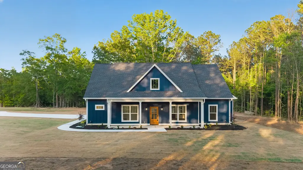 166 Midway Road, Barnesville