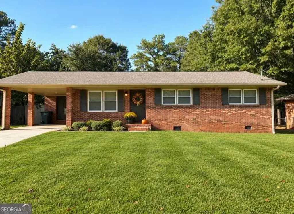 1826 Hallmark Drive, Griffin