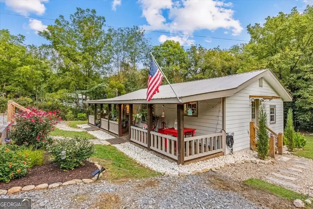 325 Austin Street, Blue Ridge