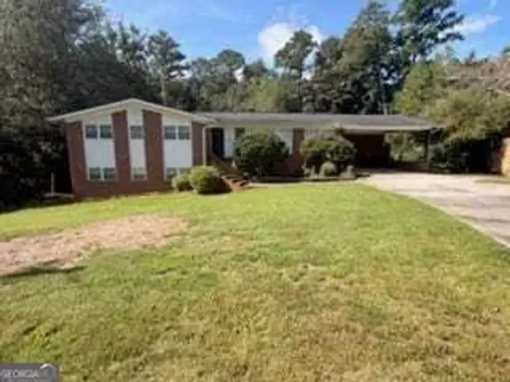 323 Forest Hill Drive, Warner Robins
