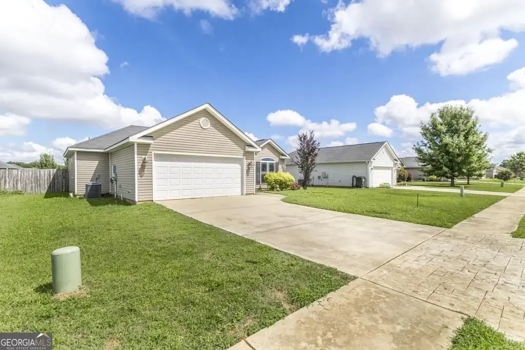 120 Raymond Circle, Warner Robins