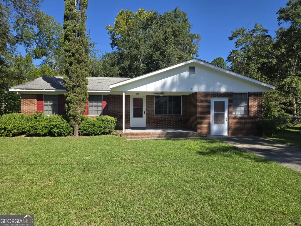 132 President Circle, Statesboro
