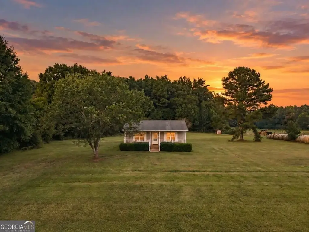 984 Arnoldsville Road, Winterville