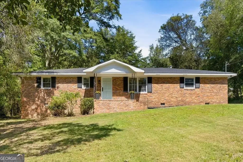 110 Connie Drive, Macon