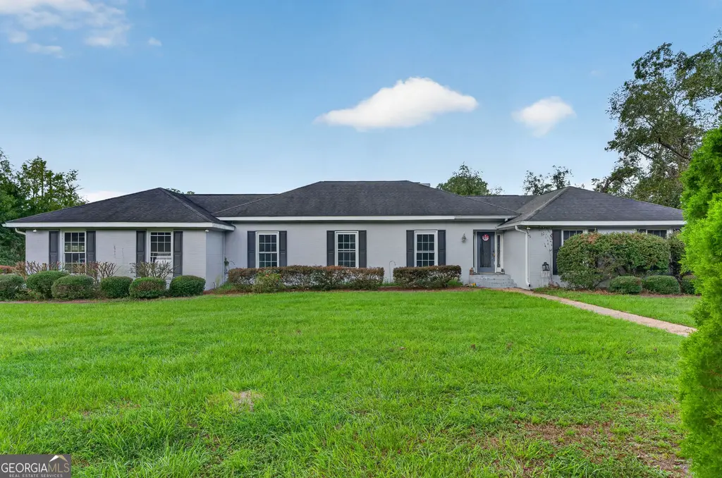 2501 Mahan Drive, Waycross