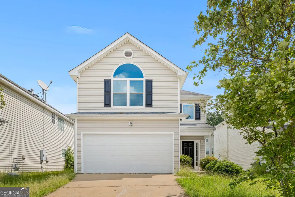 5656 One Lake Way, South Fulton