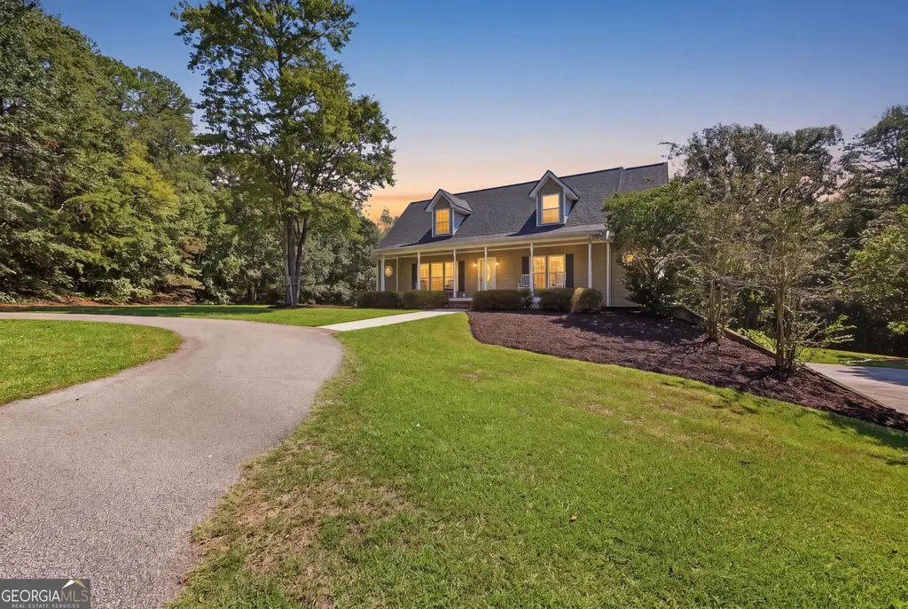 2952 Rock Creek Road, Toccoa