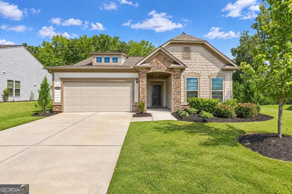 314 Elkins Place, Peachtree City