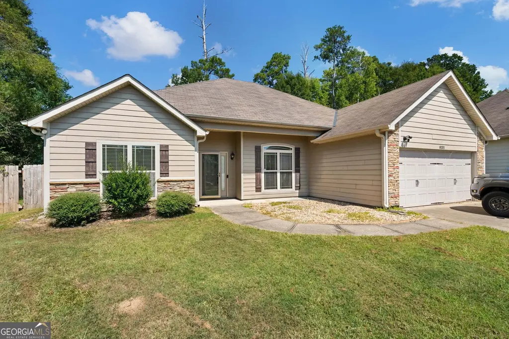 8232 Lantern Court, Columbus