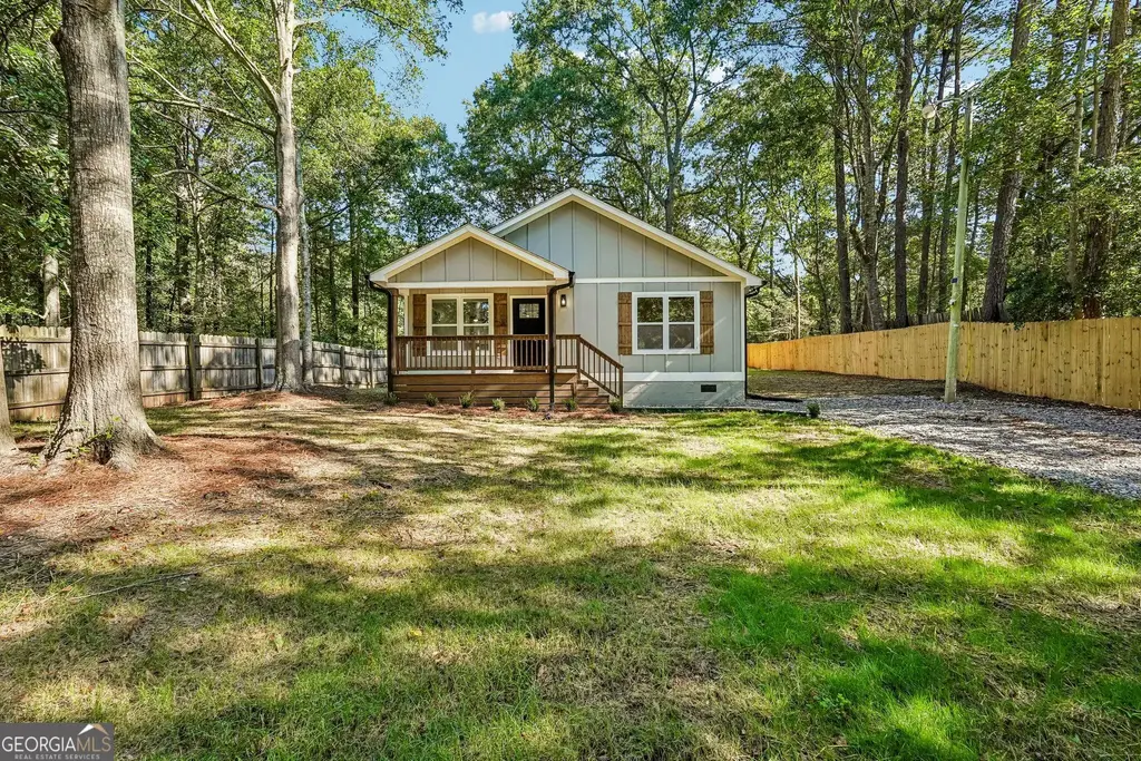 84 Bagley Road, Newnan