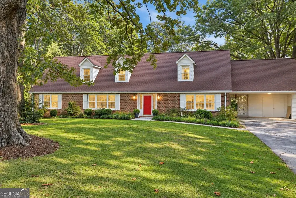 400 Harris Street, Toccoa