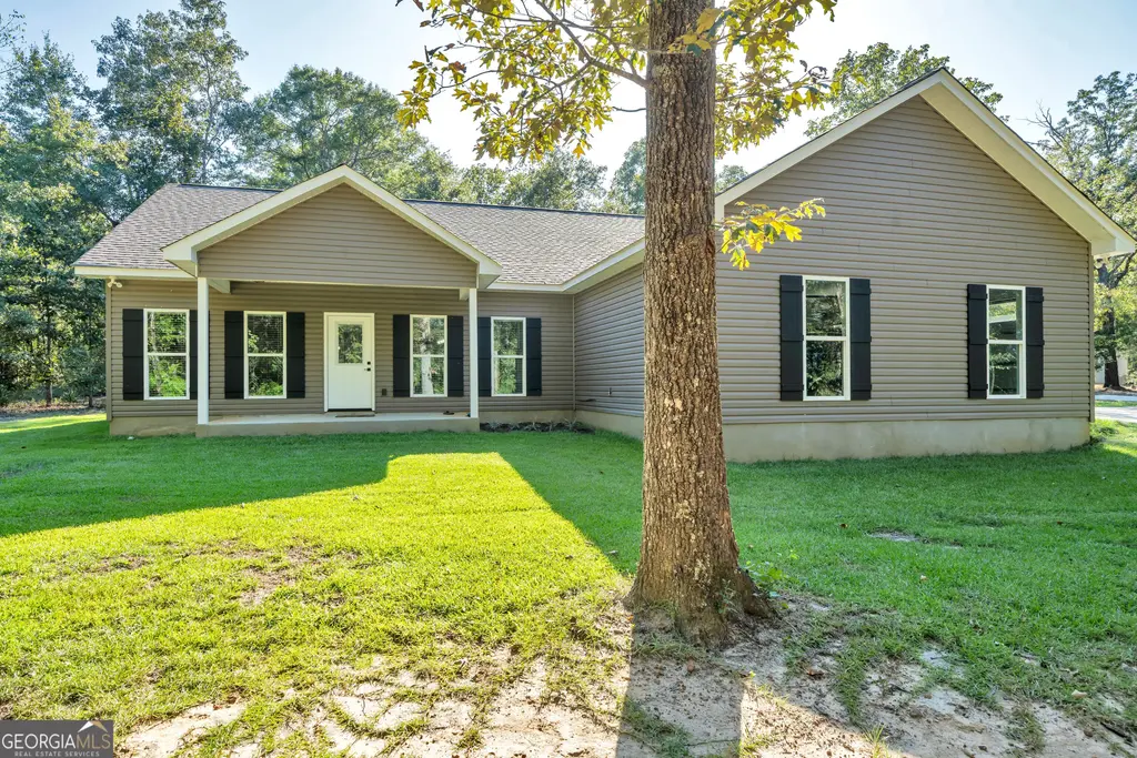 523 Taylor Rowland Road, Dexter