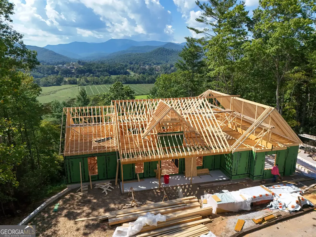 281 Uplander Court, Rabun Gap