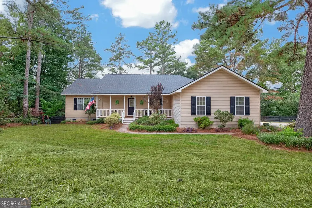 103 Willow, Centerville