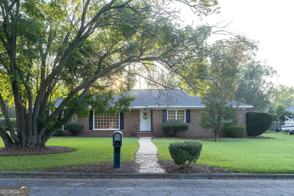 516 Summit Drive, Albany
