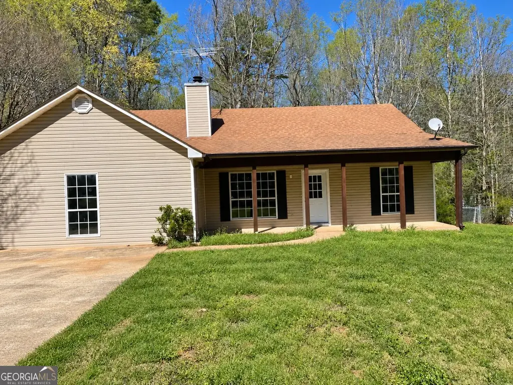 440 E Country Woods Drive, Covington
