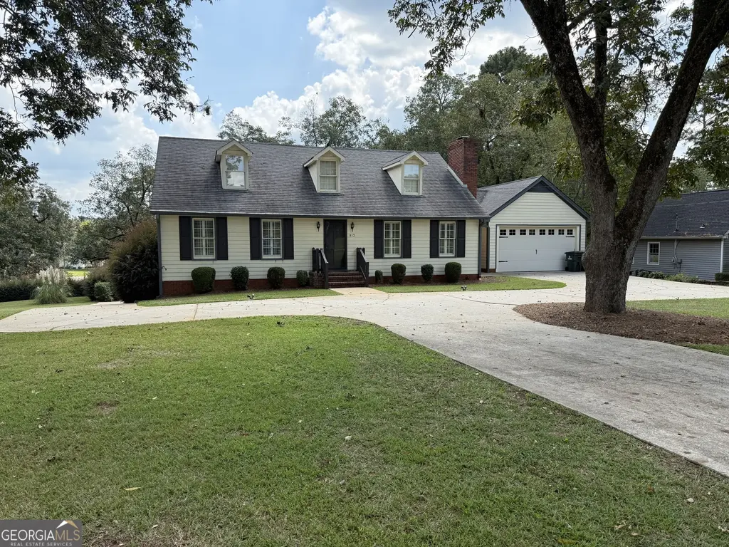 813 S Green Street, Thomaston