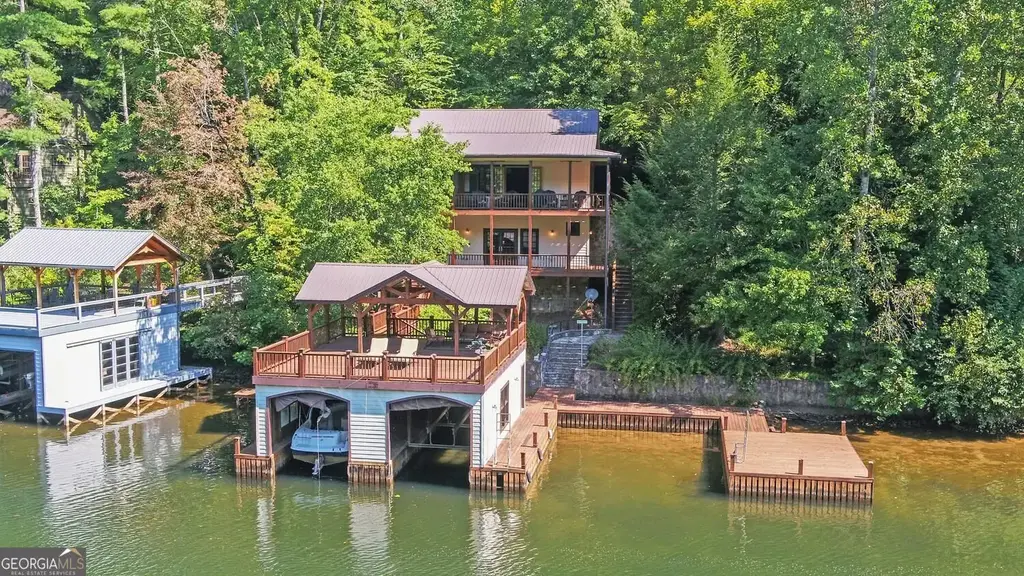 1233 Tame Turkey Road, Lakemont