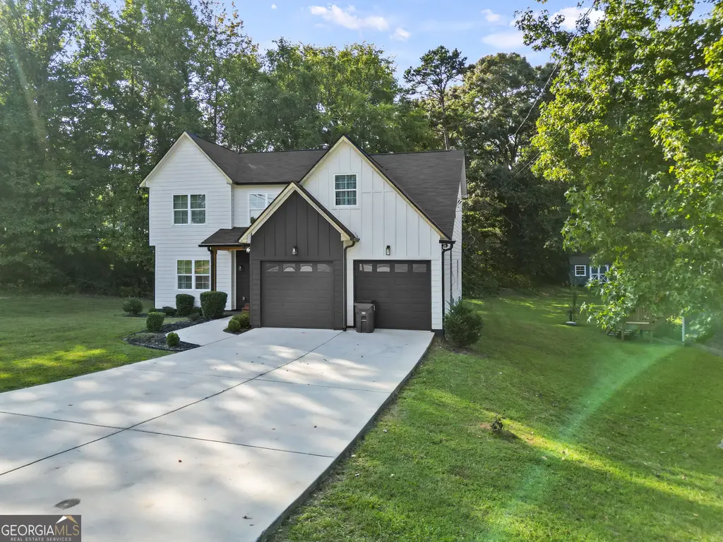 1435 Bent Wind Place, Douglasville