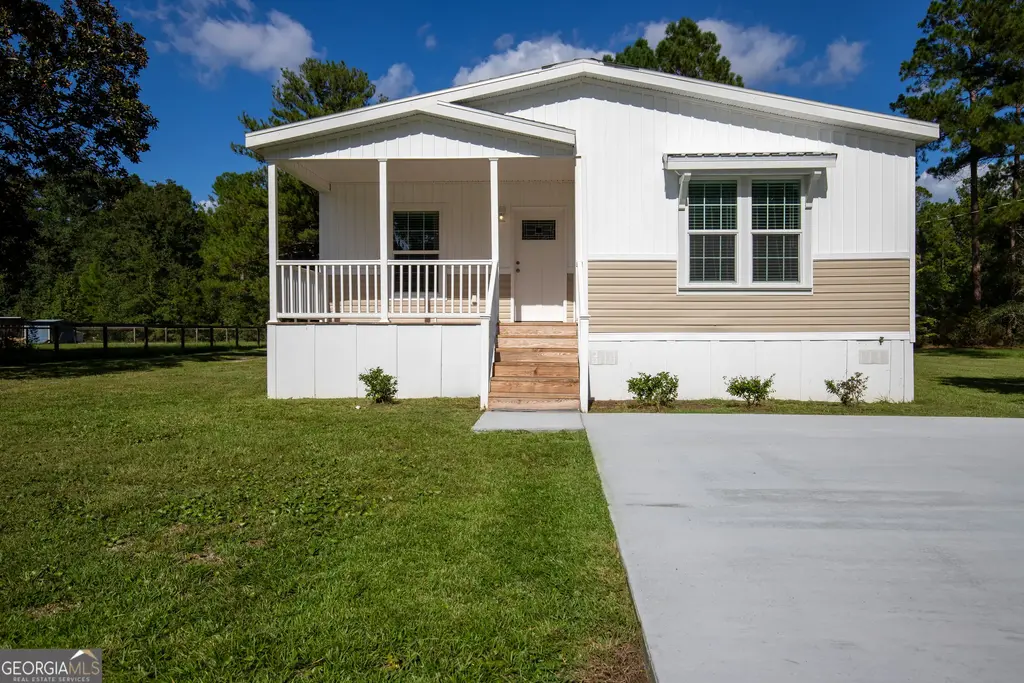 660 N Macon Street, Ludowici