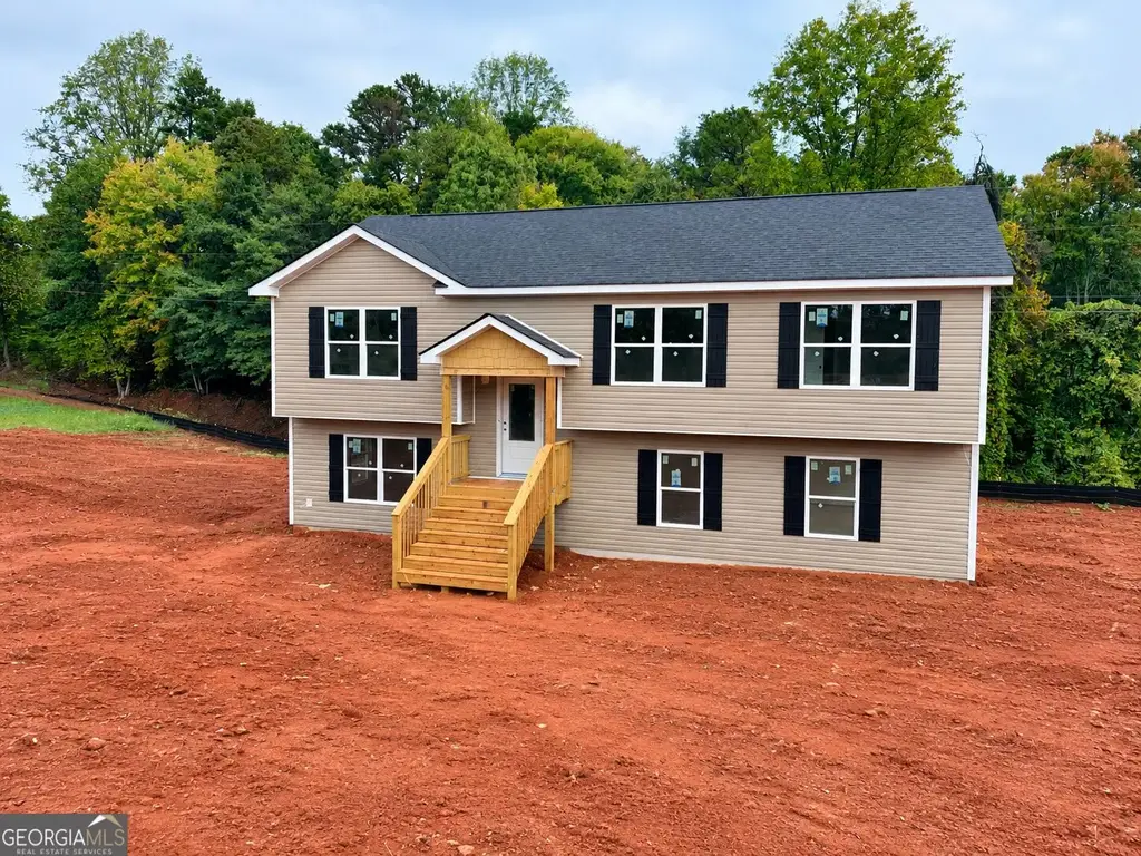380 Nancy Town Road, Mount Airy