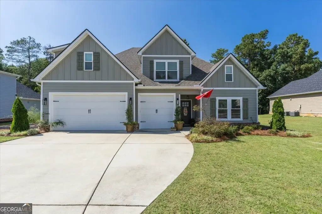 620 Whispering Pines Drive, Macon