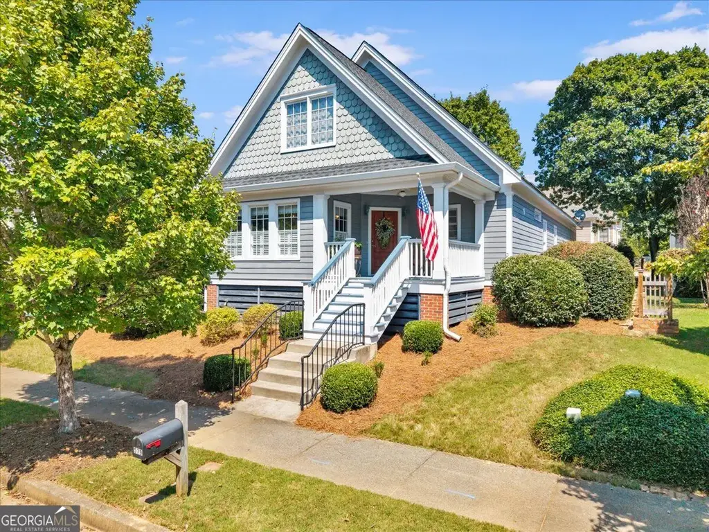 579 Village Road, Madison